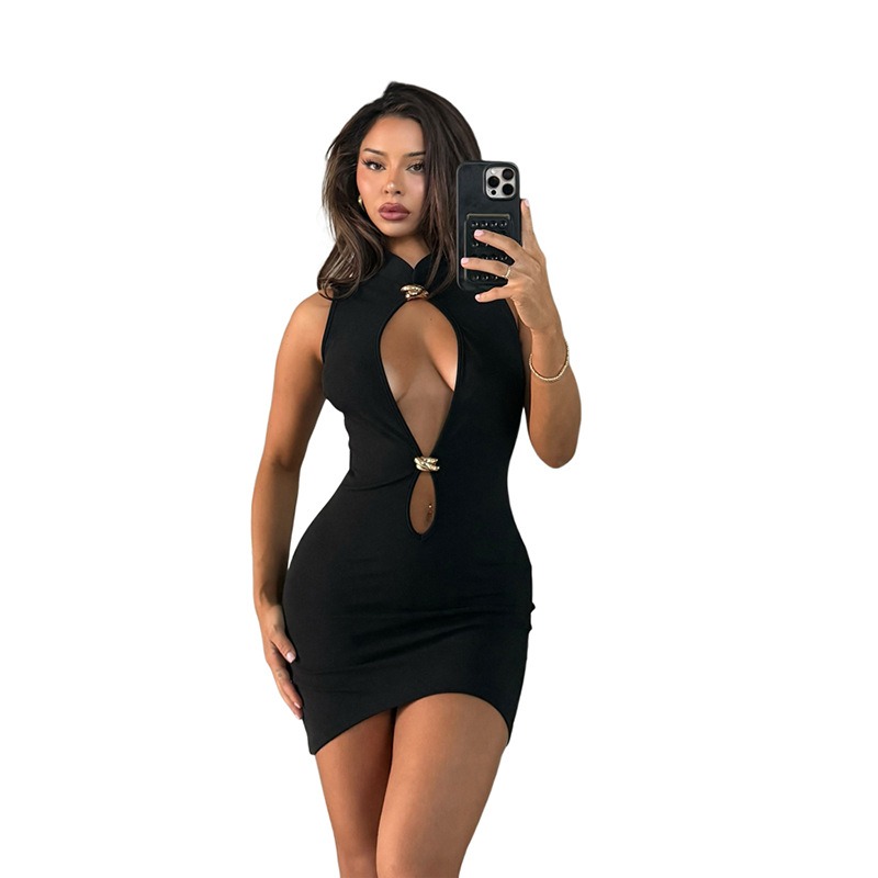 Women's Hollow Slim Sleeveless Sheath Solid Color Dress - Image 3