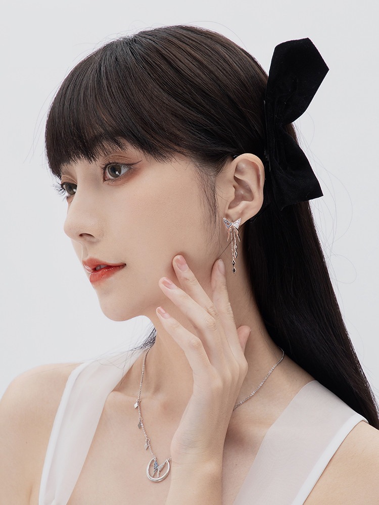 Trendy Butterfly Earrings Simple Niche Design - Image 3